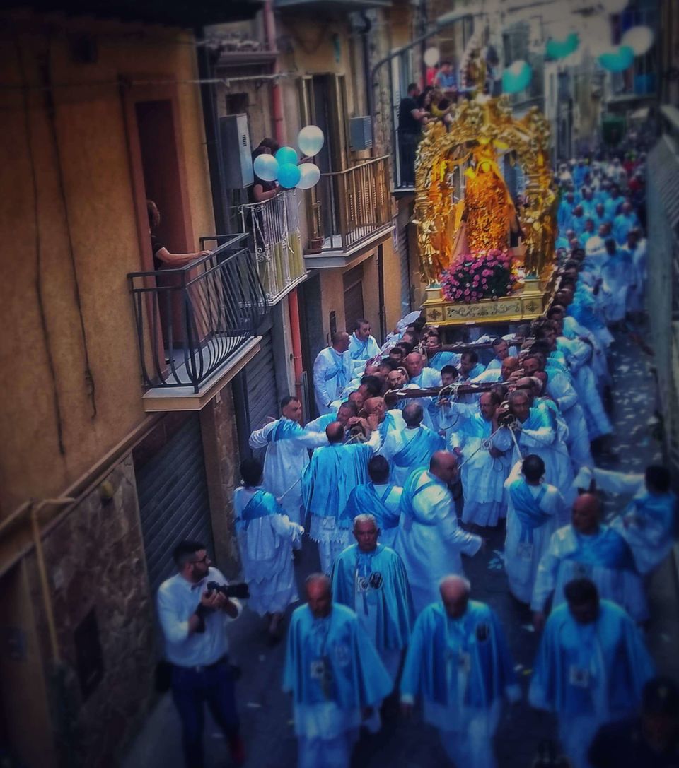 Photo of Top 10 experiences from the must visit countries in the World * the Inquisitive Robot 1/11 by Manali