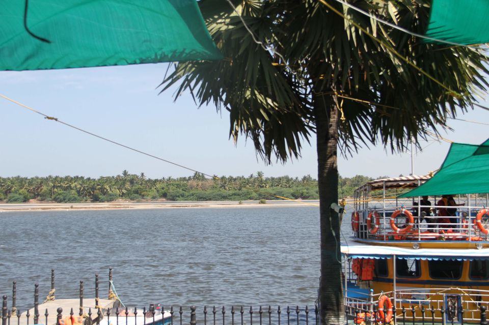 Photo of Chunnambar Boat House Parking, Chennai - Nagapattinam Highway, Nonankuppam, Puducherry, India by Kerina Bene