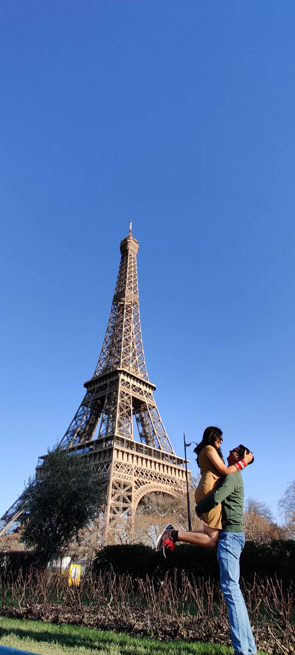 Photo of Eiffel Tower, Paris, France by hungry_travel_lovers