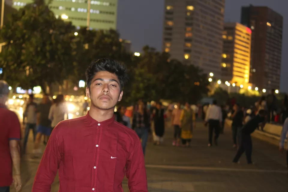 Photo of Marine Drive, Mumbai, Maharashtra by Mohd Affan