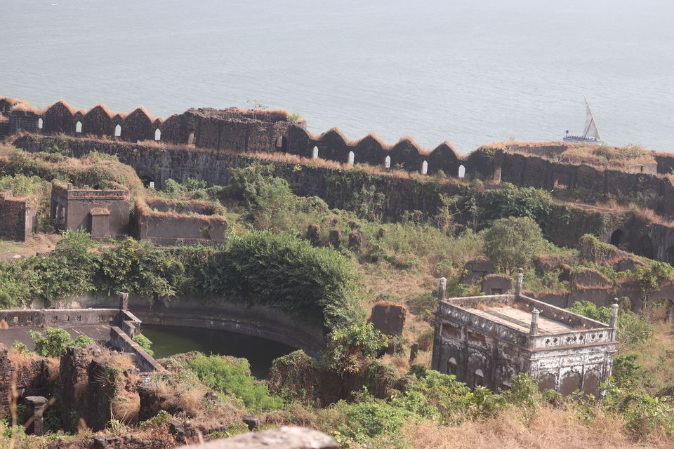 Photo of Murud-Janjira Fort, Maharashtra, India by Prtravelstories