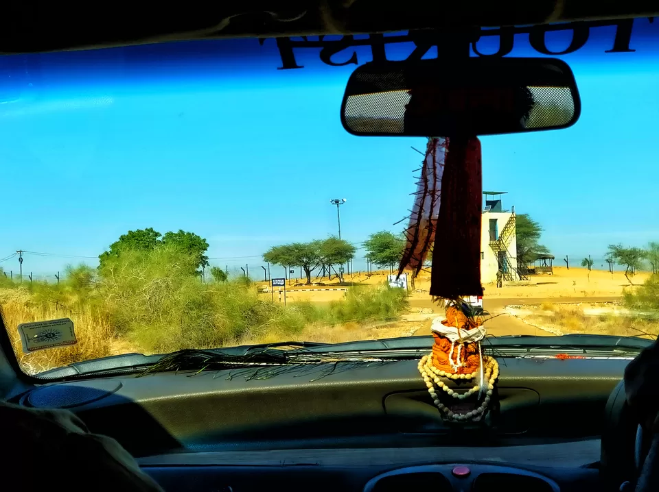 Photo of India–Pakistan Border Road, Buili, Rajasthan, India by Aditya Rathore