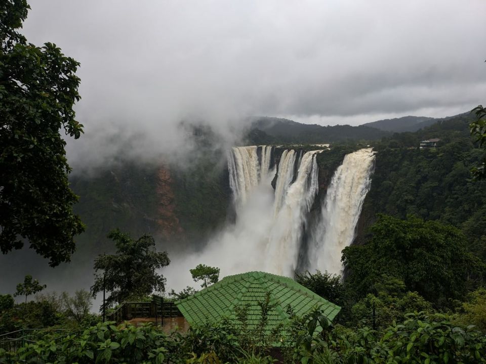Photo of Jog Falls by vinay chandran