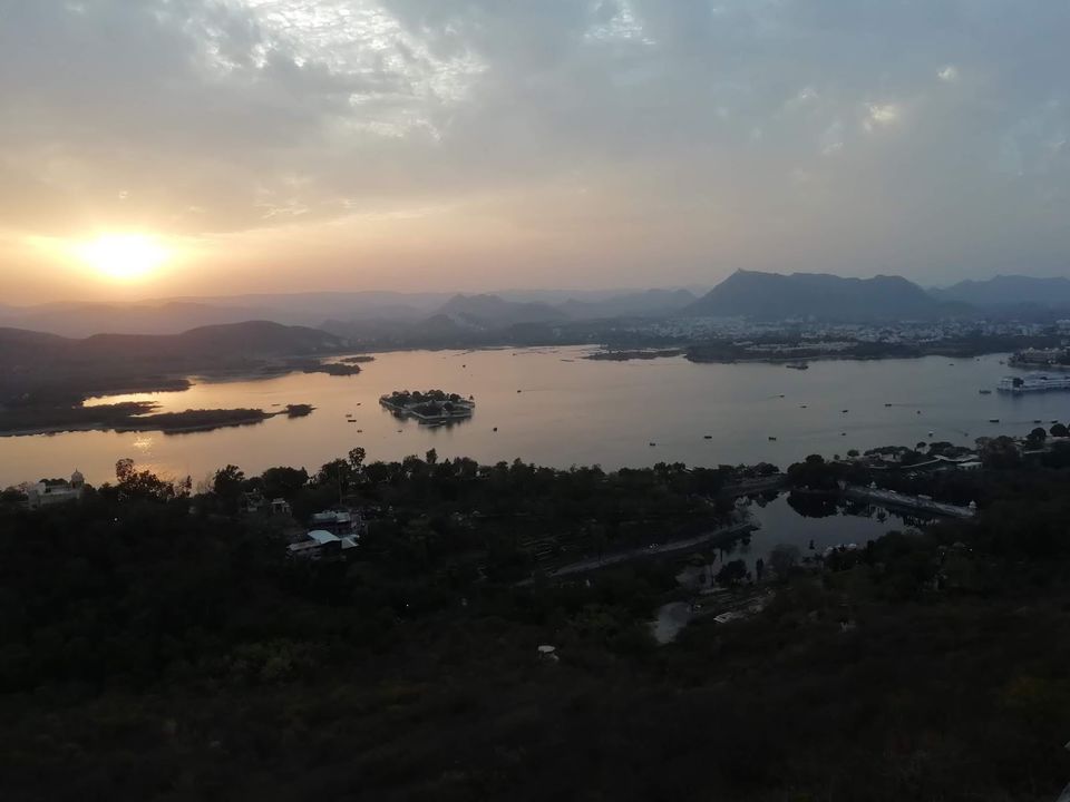 Photo of thrillwrill.com: Udaipur : Our very own the city of lakes 8/13 by Ranjan Gupta