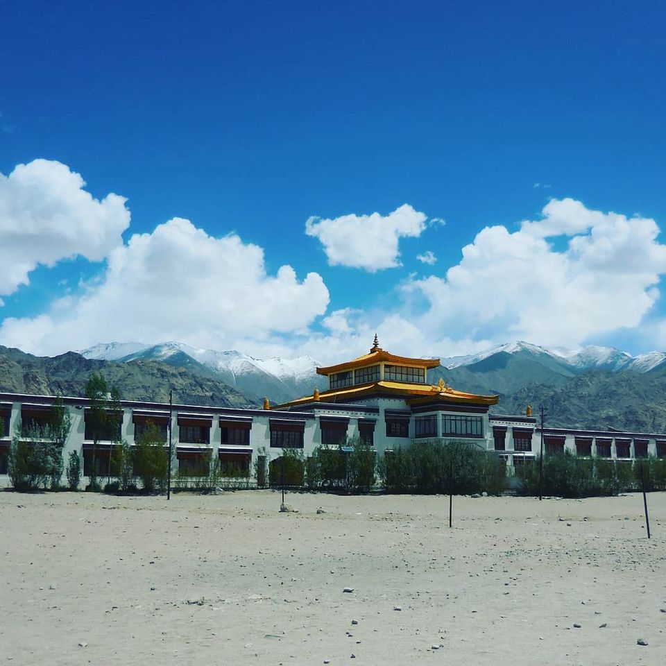Photo of Ladakh - a dream that you don't want to wake up from. by Curvy_bongshell