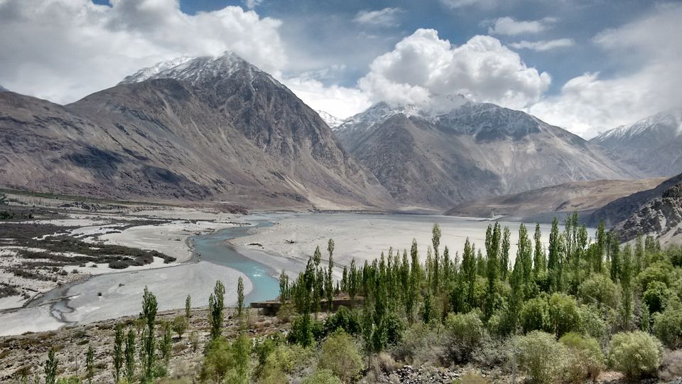 Photo of Ladakh - a dream that you don't want to wake up from. by Curvy_bongshell