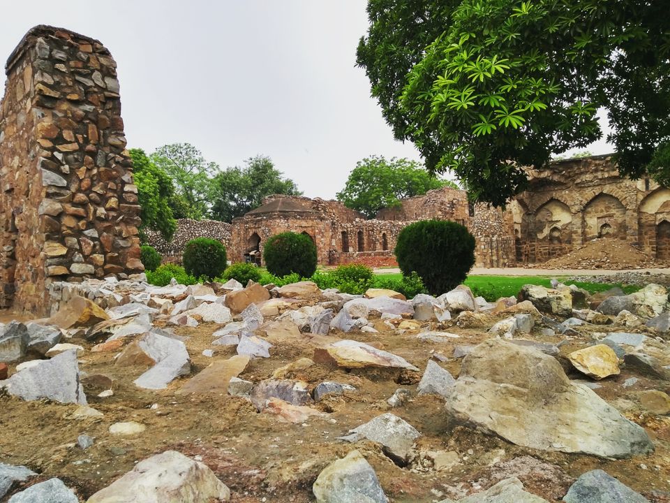 Photo of Exploring the 'Djinns' of Ferozabad by Curvy_bongshell