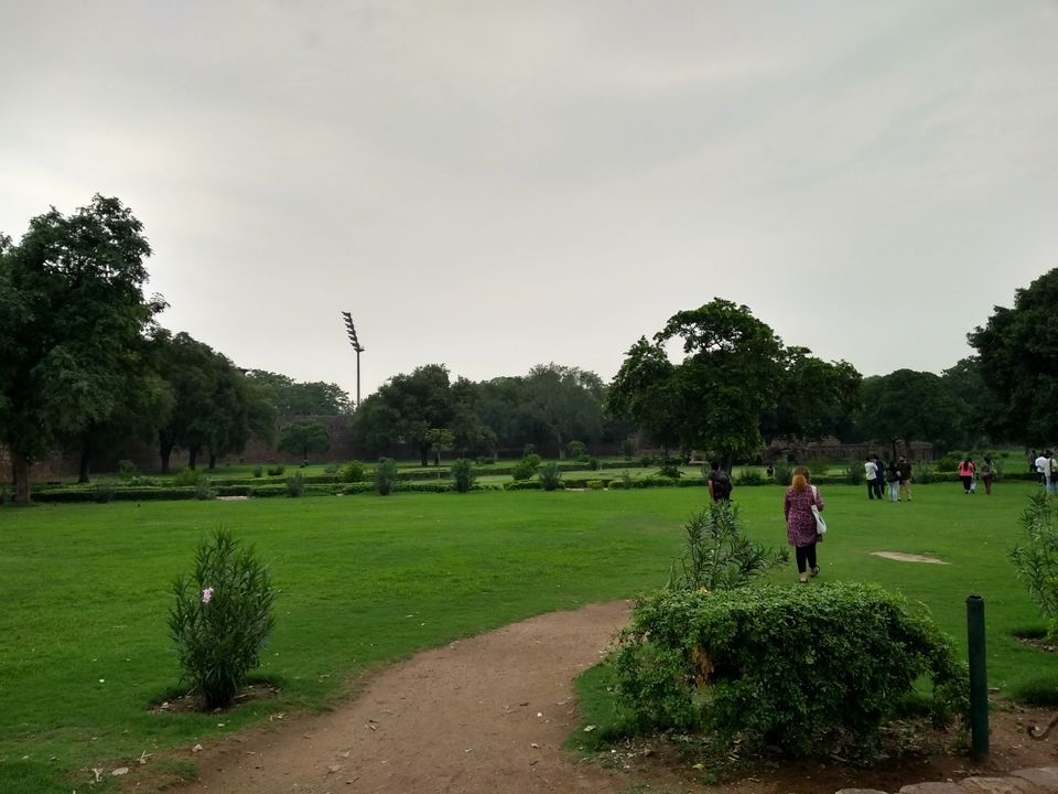 Photo of Exploring the 'Djinns' of Ferozabad by Curvy_bongshell