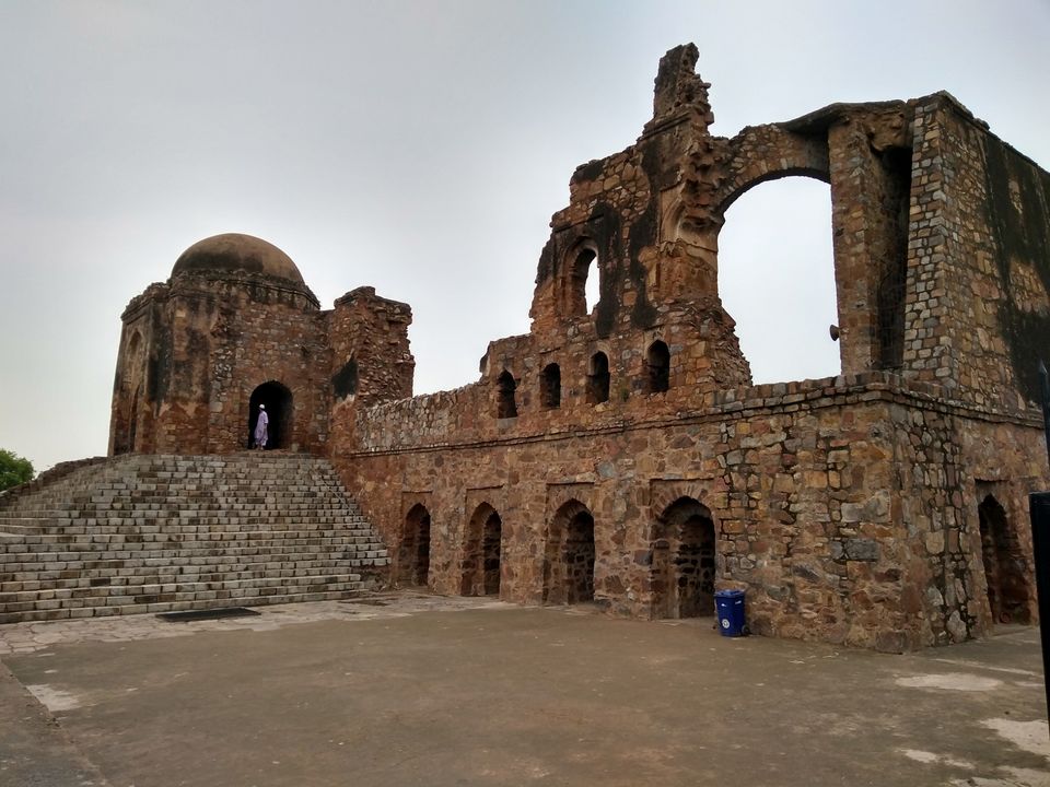 Photo of Exploring the 'Djinns' of Ferozabad by Curvy_bongshell