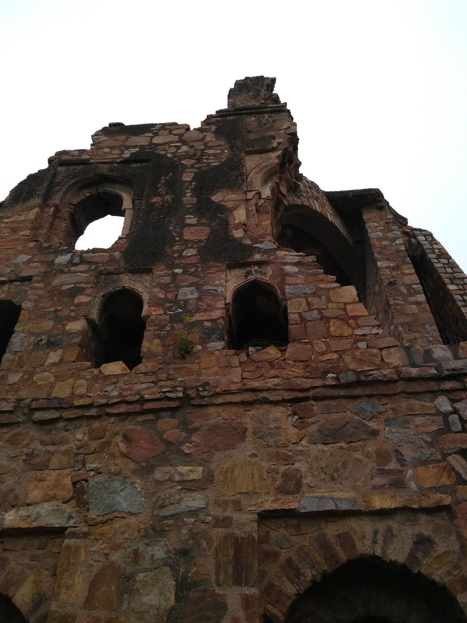 Photo of Exploring the 'Djinns' of Ferozabad by Curvy_bongshell