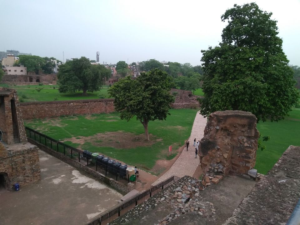 Photo of Exploring the 'Djinns' of Ferozabad by Curvy_bongshell