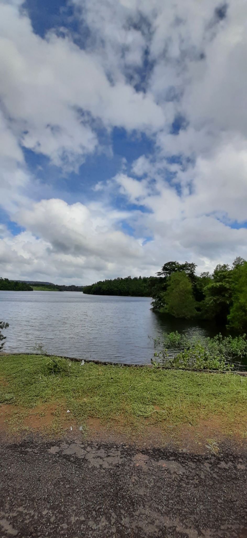 Photo of Talberiya Dam (তালবেড়িয়া জলাধার), Talberiya Road, Rautara, West Bengal, India by Curvy_bongshell