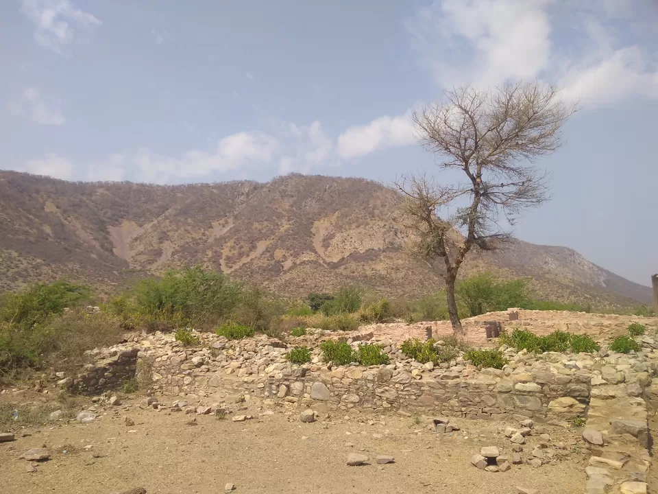 Photo of Bhangarh Fort, Bhangarh, Rajasthan, India by Samapti Das | @curvy_bongshell