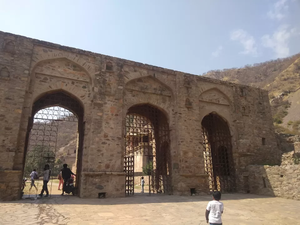 Photo of Bhangarh Fort, Bhangarh, Rajasthan, India by Samapti Das | @curvy_bongshell