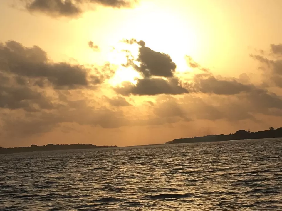 Photo of My first ever abroad trip! Mesmerising Maldives by Samapti Das | @curvy_bongshell