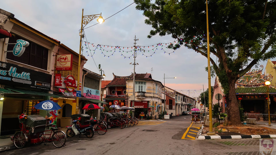 Photo of Hunting of Street arts in Georgetown, Malaysia. by foovelnus