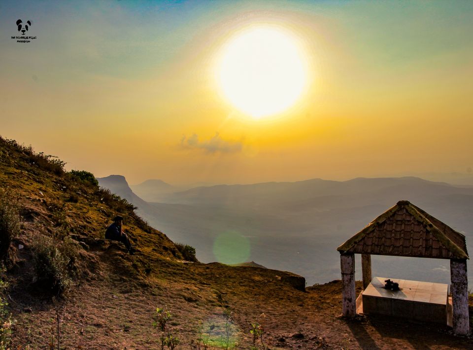 Photo of Mullayanagiri Peak, Pandaravalli, Karnataka by Sanyam Jain