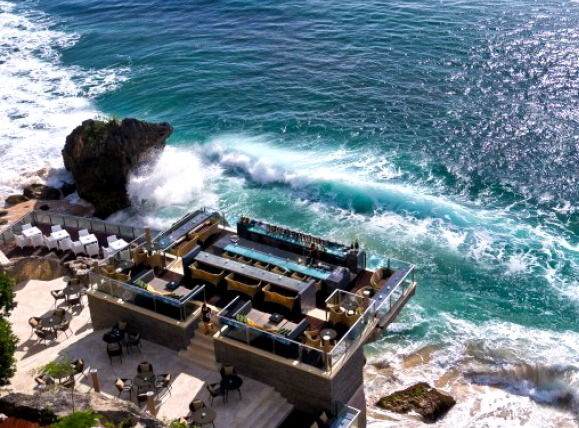 Photo of Luxurious Island Resorts That Should Be On Your Wishlist This Summer by Adyasha Dash (The Wandering Mind)
