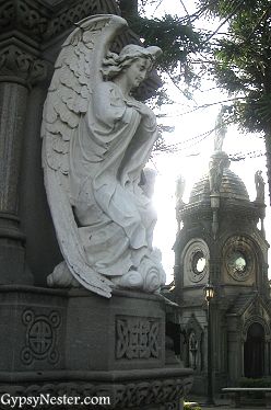 Photo of I See Dead People in Buenos Aires by David & Veronica