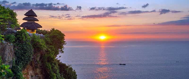 Photo of Uluwatu Temple, Pecatu, Badung Regency, Bali, Indonesia by Lakshmi & Gautham