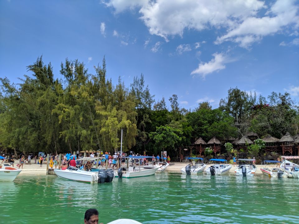 Photo of Honeymoon in Mauritius by Vaisakh Krishnan