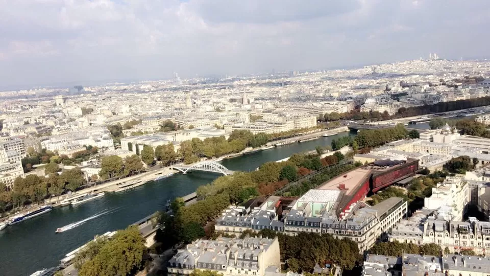 Photo of Paris - A Jour à Se Rappeler by shweta sood