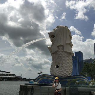 Photo of First International Travel Destination (Female Travellers)- SINGAPORE 6/6 by Travelntweet