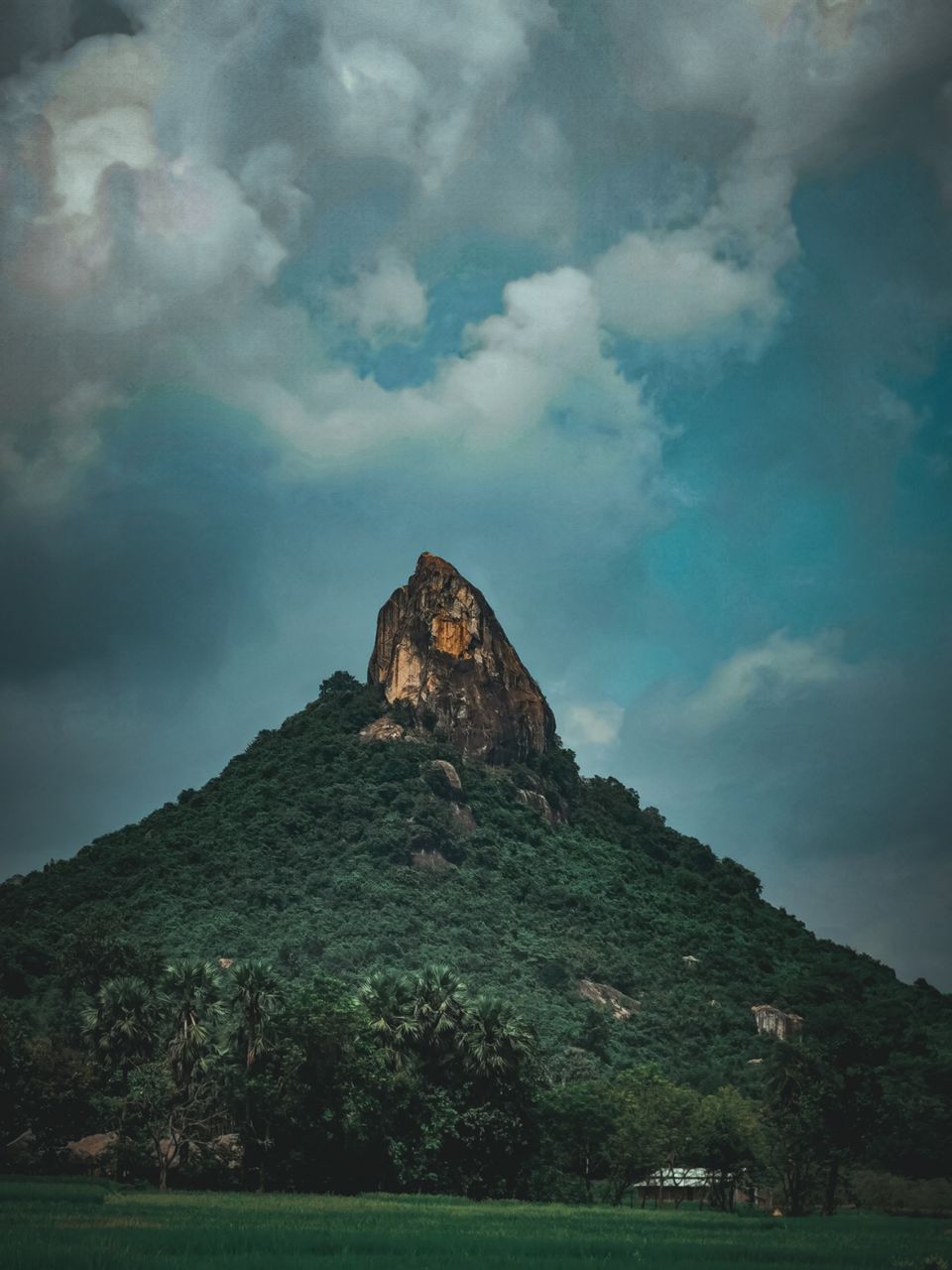 Photo of DEVKUND WATERFALL, ODISHA - SOLO BIKE RIDE by VISORDOWN MOTOVLOGS