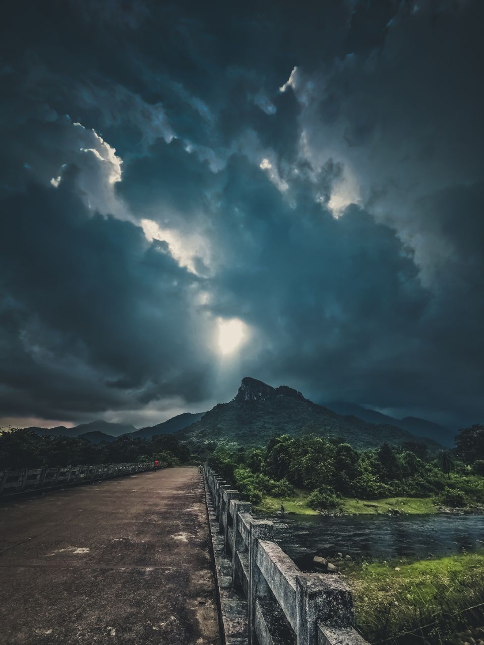 Photo of DEVKUND WATERFALL, ODISHA - SOLO BIKE RIDE by VISORDOWN MOTOVLOGS