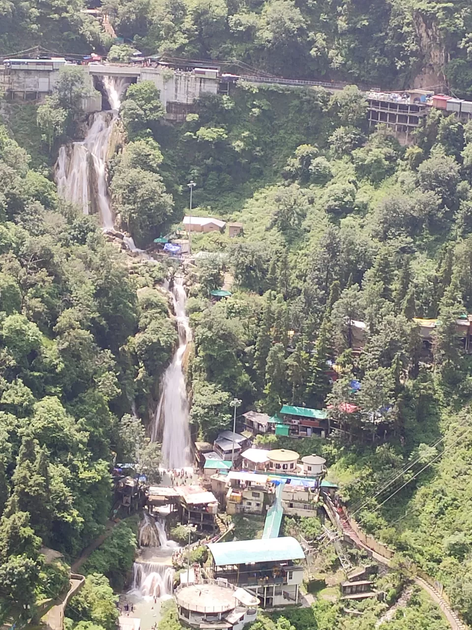 Photo of Kempty Falls, Lakhwad, Kempty, Mussoorie, Uttarakhand, India by Aman Sain