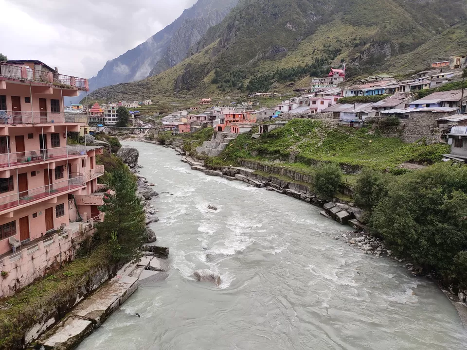 Photo of Tapt Kund Hot Water Spring, Badri to Mata Murti Road, Badrinath, Uttarakhand, India by Aman Sain