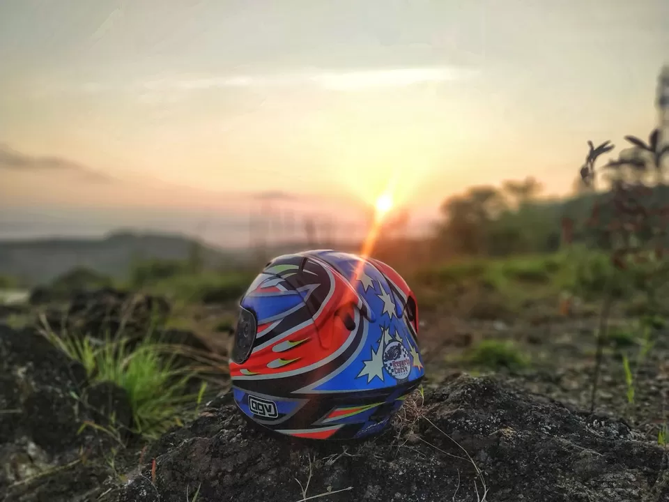 Photo of Vellanikkalpara Viewpoint, Keezhthonnakkal, Kerala, India by Henry K REbz