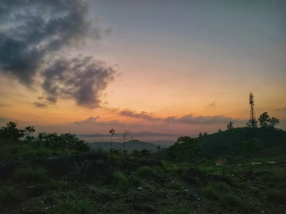 Photo of Vellanikkalpara Viewpoint, Keezhthonnakkal, Kerala, India by Henry K REbz