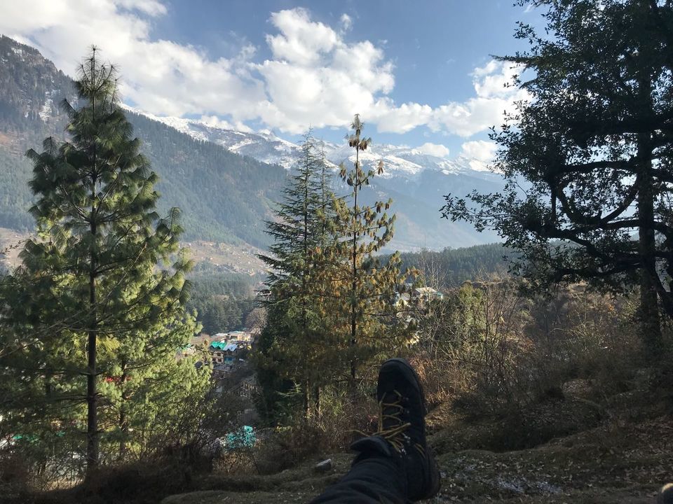 Photo of trippin on a 'Shoestring budget' 3/11 by Himalyan Boy