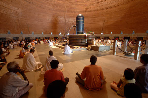 Photo of Meditation, Yoga and Travel 4/7 by Noor