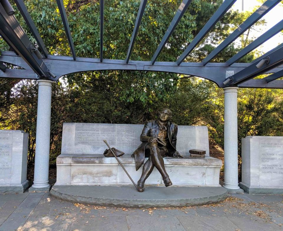 Photo of George Mason Memorial Bridge, U.S. 1, Washington, DC, USA by Isha Saxena