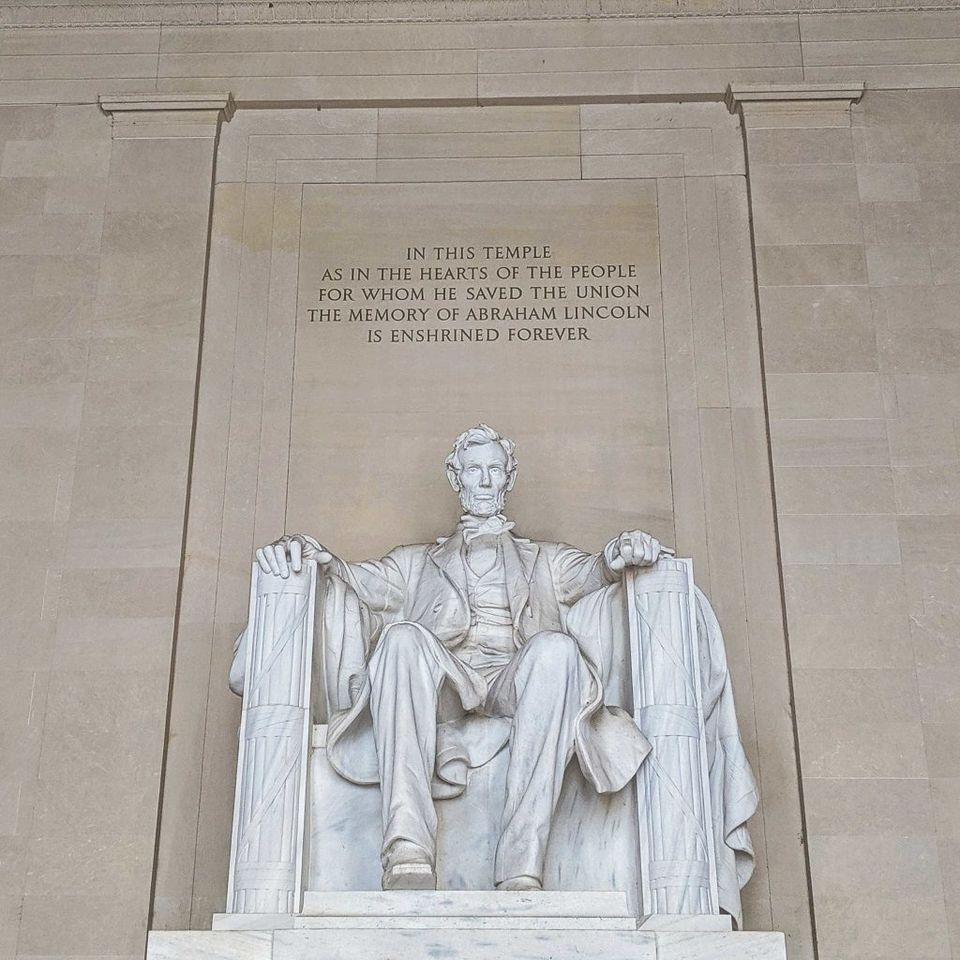 Photo of Lincoln Memorial, Washington, DC, USA by Isha Saxena
