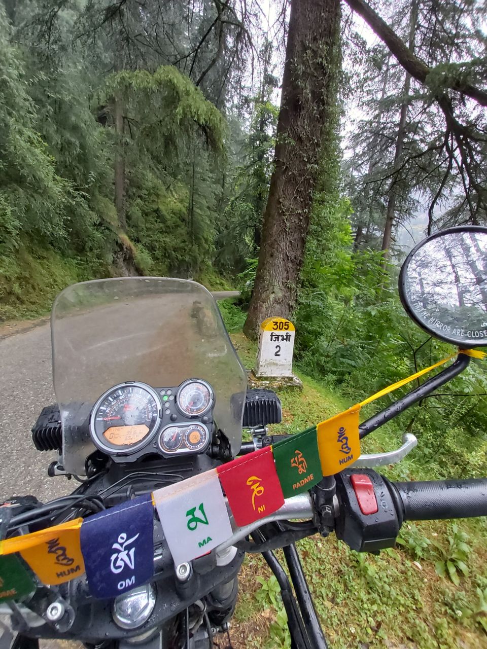 Photo of Jibhi, Himachal Pradesh, India by Dhruv Sharma