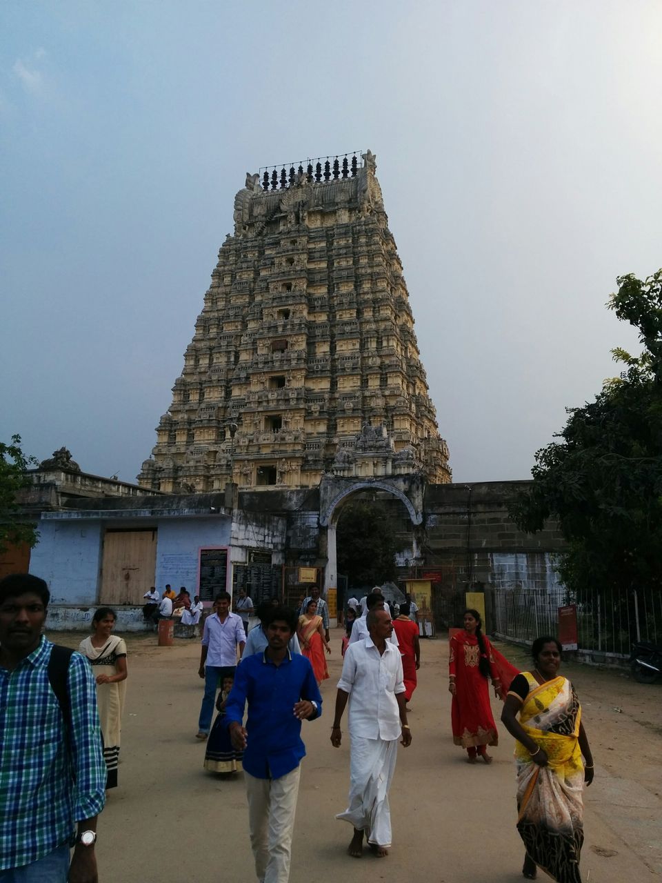 Photo of Giripradakshina in Tiruvannamalai along with Kanchi 6/7 by Prakash