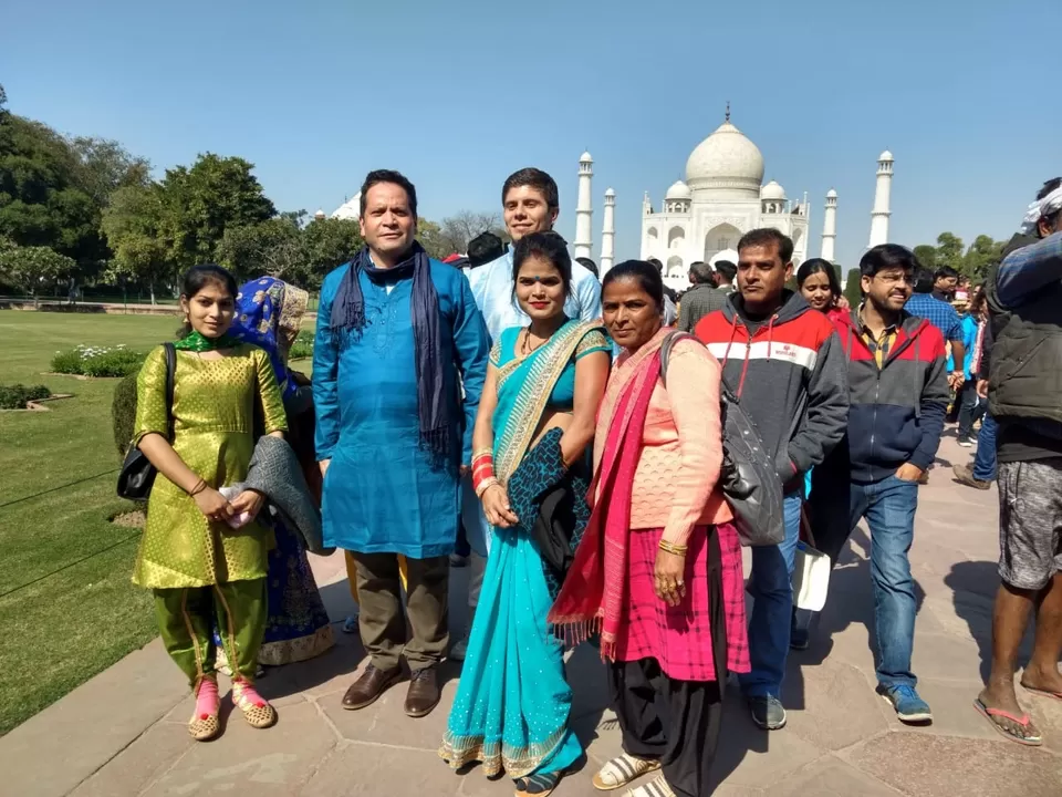 Photo of Taj Mahal, Dharmapuri, Forest Colony, Tajganj, Agra, Uttar Pradesh, India by Milia robert