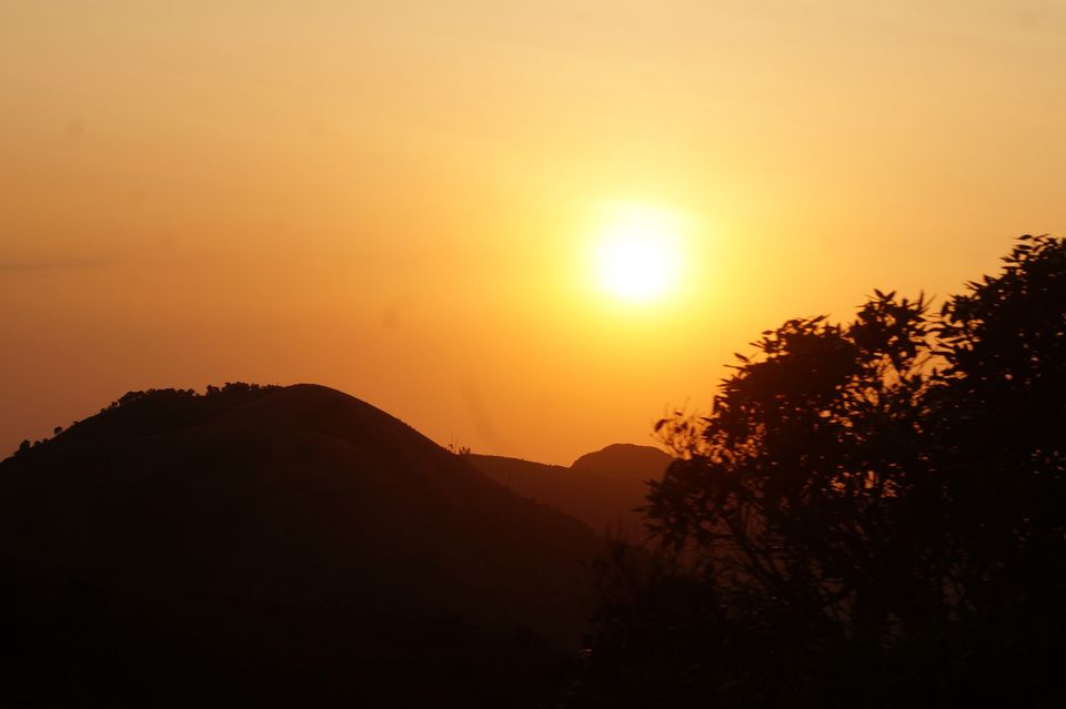 Photo of Mullayanagiri Peak, Pandaravalli, Karnataka by Ashwry Ahluwalia