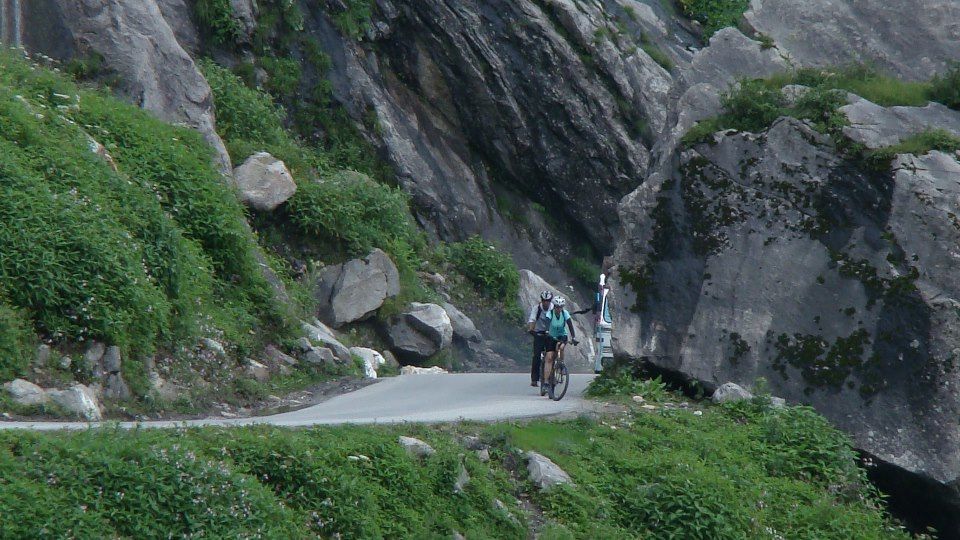 Photo of Cycling trip to Khardung La 5/10 by Gurpreet Kaur