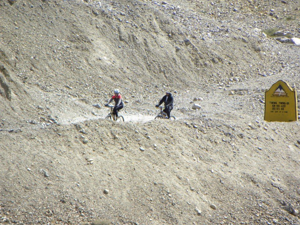 Photo of Cycling trip to Khardung La 10/10 by Gurpreet Kaur