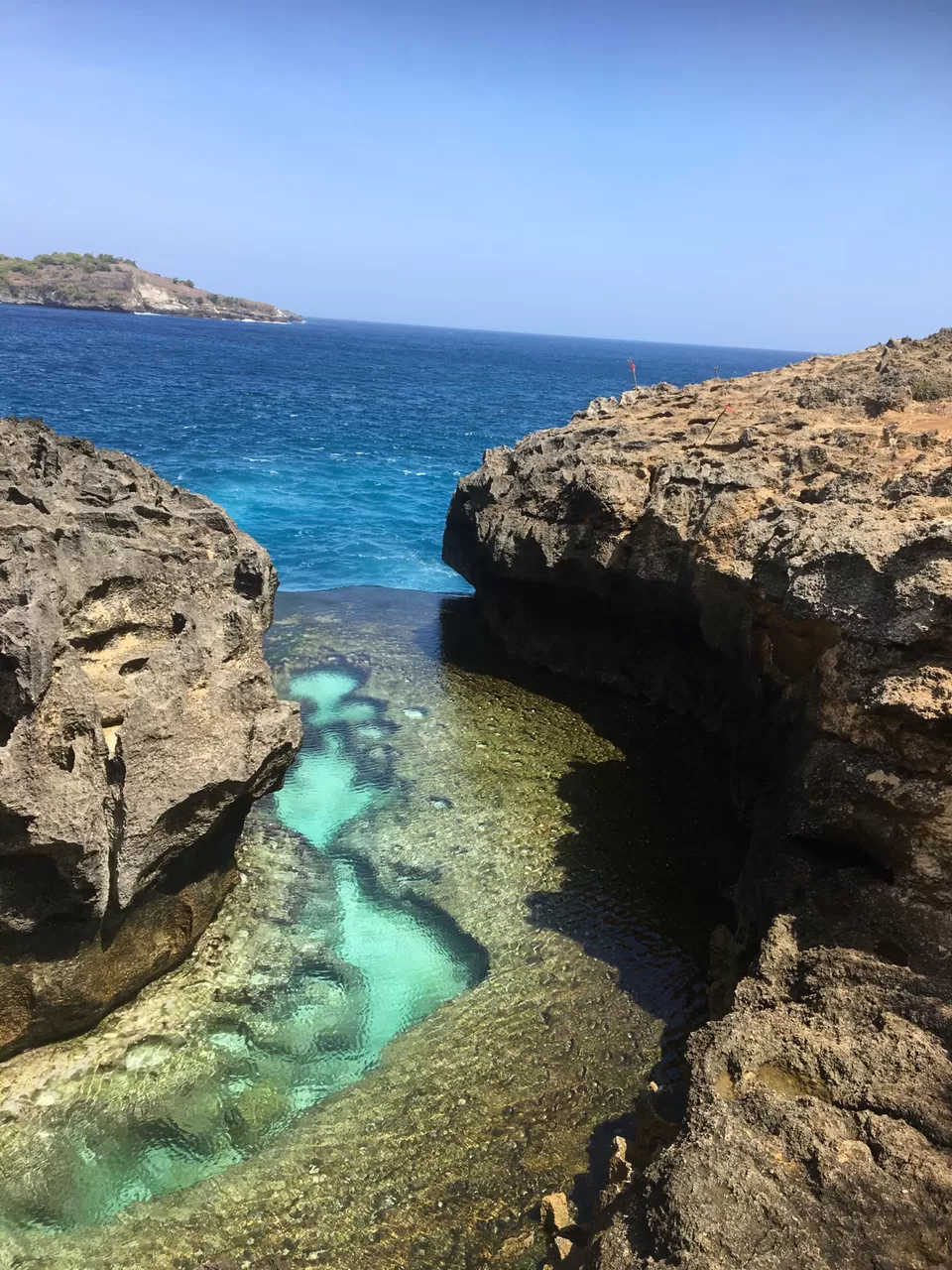 Photo of NUSA PENIDA ISLAND, Jalan Pantai, Kutampi Kaler, Klungkung Regency, Bali, Indonesia by Pingu goes tripping!