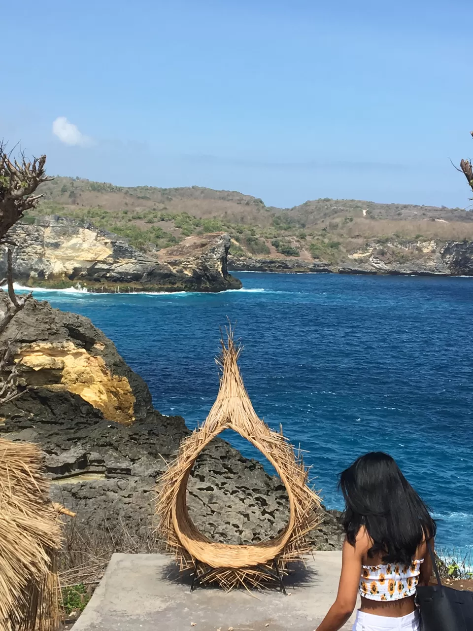 Photo of NUSA PENIDA ISLAND, Jalan Pantai, Kutampi Kaler, Klungkung Regency, Bali, Indonesia by Pingu goes tripping!