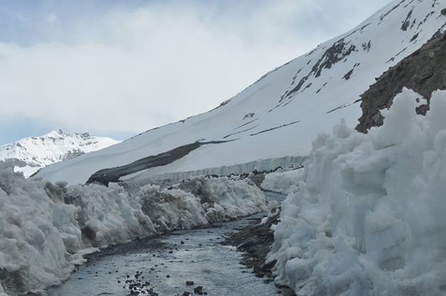 Photo of Himachal Hues: Manali 11/14 by Sagnik Basu
