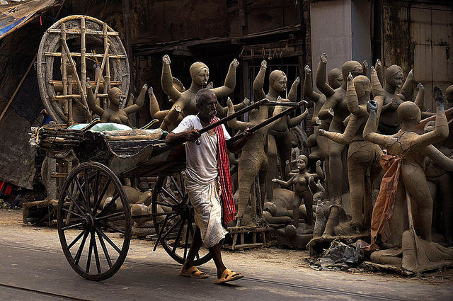 Photo of A notepad and Kumartuli 2/3 by Sagnik Basu