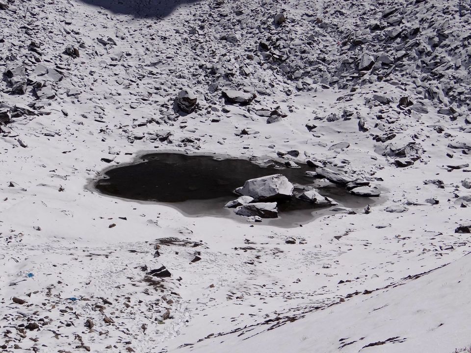 Photo of Roopkund – The mirror lake 11/12 by Navneet Kapoor
