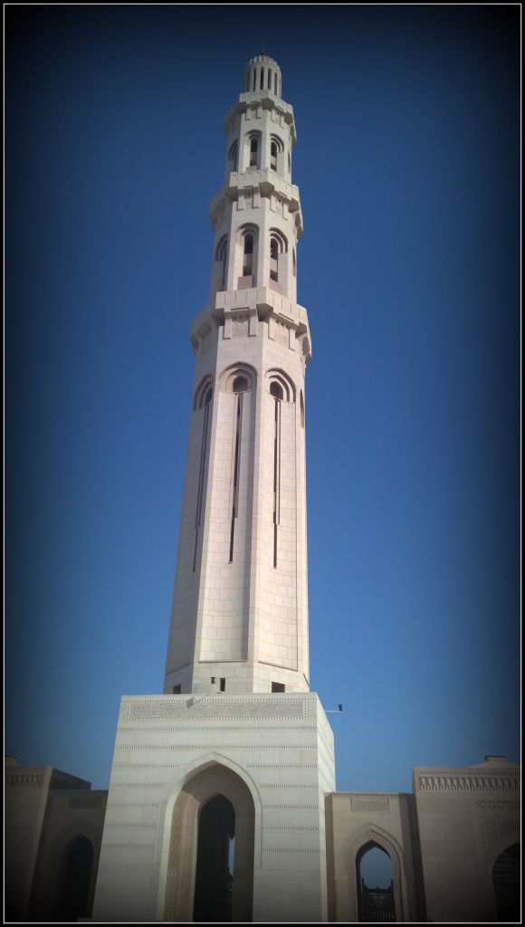 Photo of Oman Diaries: A visit to the Sultan Qaboos Grand Mosque 4/9 by Aseem Rastogi