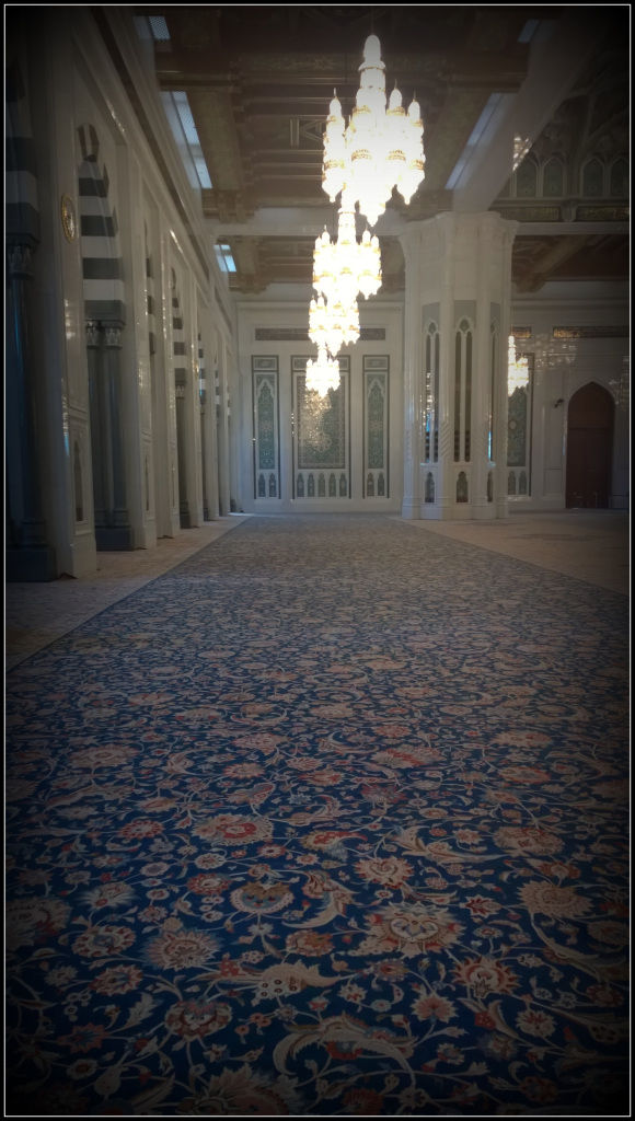 Photo of Oman Diaries: A visit to the Sultan Qaboos Grand Mosque 6/9 by Aseem Rastogi